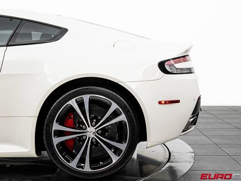 Used 2017 Aston Martin V12 Vantage S image 17