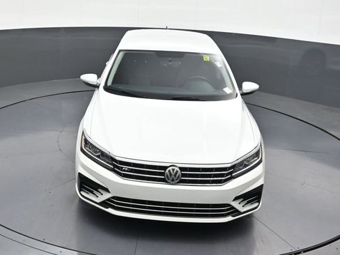 Used 2017 Volkswagen Passat 1.8T R-Line w/ R-Line Lighting Package FWD image 22