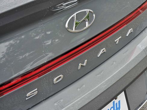 Used 2022 Hyundai Sonata SE FWD image 11