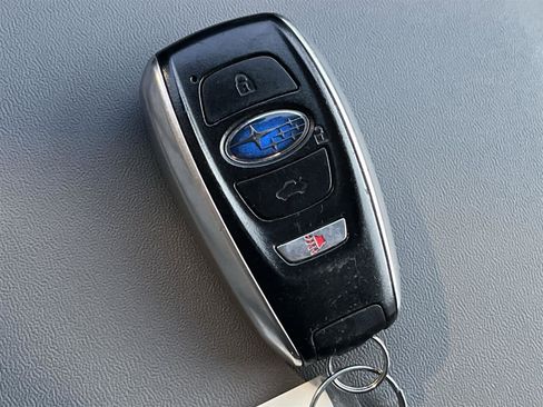 Used 2021 Subaru Outback Premium image 29