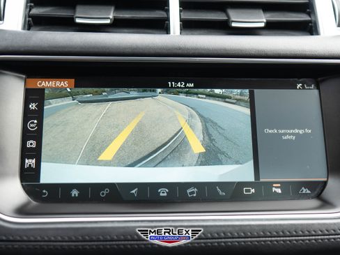 Used 2017 Land Rover Range Rover Sport SVR image 33