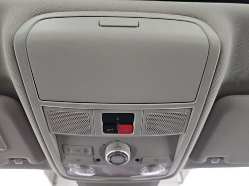 Used 2017 Volkswagen Passat 1.8T SEL Premium image 27