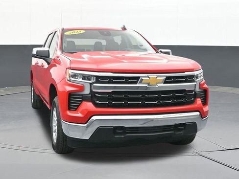 Used 2025 Chevrolet Silverado 1500 LT AWD/4WD image 24