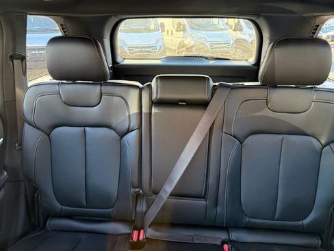 New 2025 Jeep Grand Cherokee Limited image 26