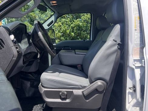 Used 2016 Ford F250 XL w/ Power Equipment Group RWD image 12