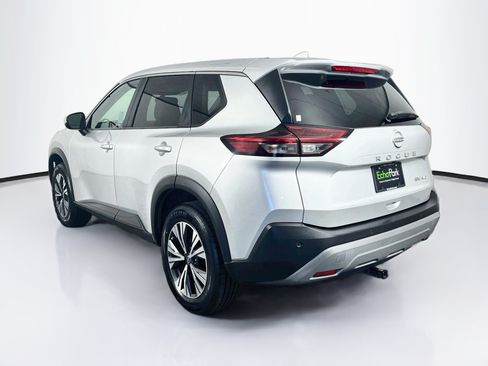 Used 2022 Nissan Rogue SV AWD/4WD image 5