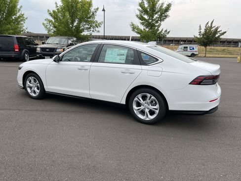New 2025 Honda Accord LX image 3
