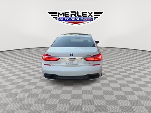 Used 2017 BMW 750i RWD image 7