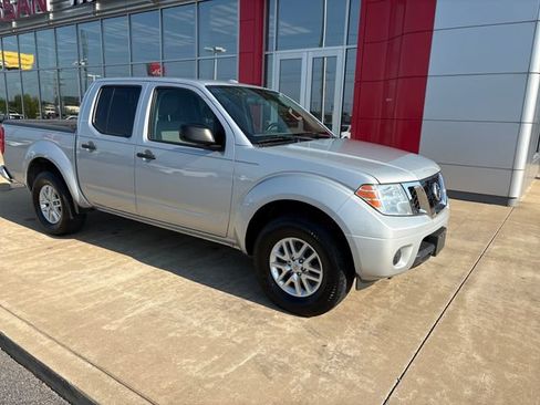 Used 2016 Nissan Frontier SV AWD/4WD image 7