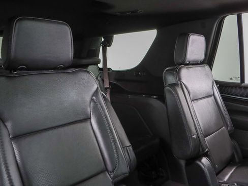 Used 2023 GMC Yukon Denali image 32