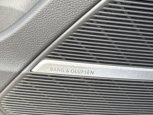 Used 2025 Audi Q7 3.0T Premium Plus image 27