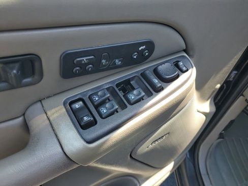 Used 2005 Chevrolet Tahoe Z71 w/ Preferred Equipment Group AWD/4WD image 22
