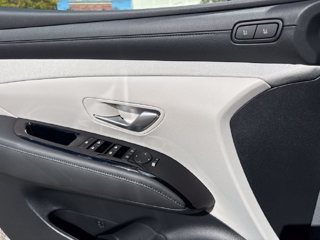 New 2026 Hyundai Tucson Limited AWD/4WD image 30