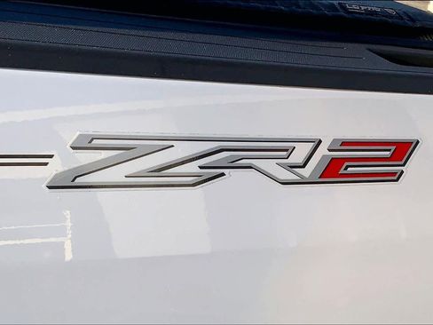 Used 2019 Chevrolet Colorado ZR2 w/ ZR2 Dusk Special Edition AWD/4WD image 30