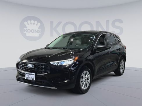Used 2023 Ford Escape Active image 5