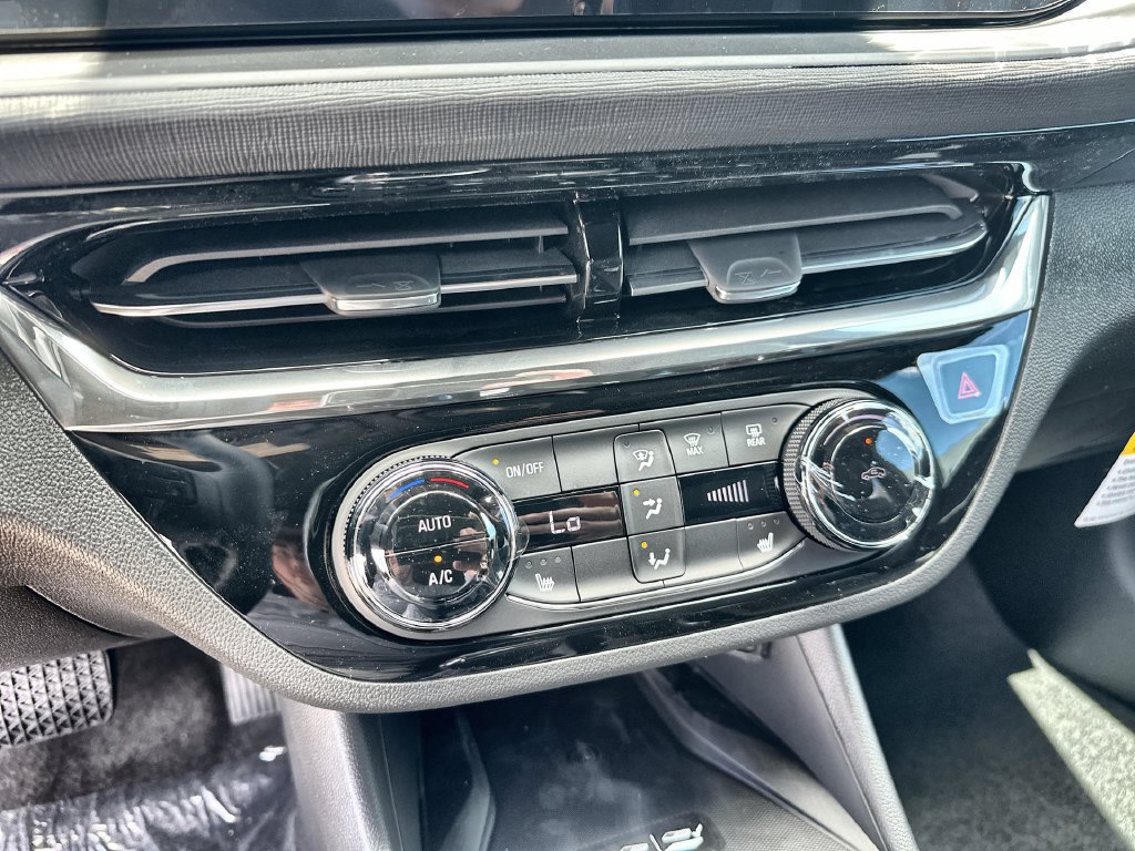New 2026 Buick Envista Sport Touring w/ Convenience I Package FWD image 27