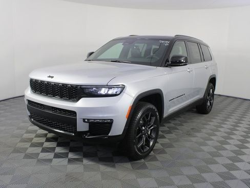 New 2025 Jeep Grand Cherokee L Limited w/ Trailer Tow Package image 25