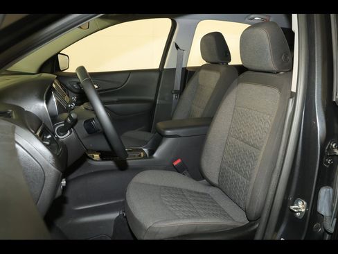 Used 2023 Chevrolet Equinox LT image 20