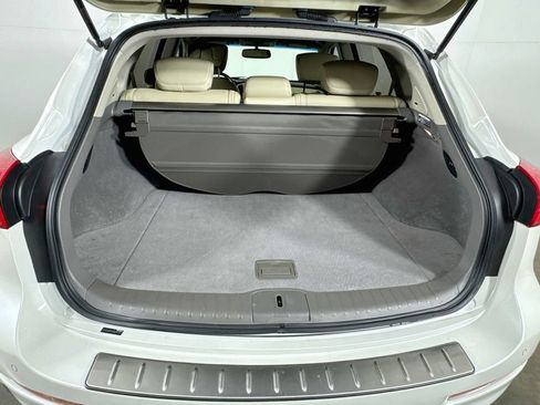 Used 2017 INFINITI QX50 2WD w/ Deluxe Touring Package image 34