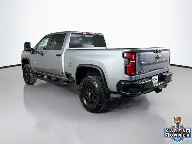 Used 2025 Chevrolet Silverado 2500 ZR2 w/ Technology Package AWD/4WD image 11