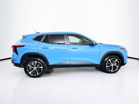 Used 2024 Chevrolet Trax RS w/ Sunroof Package image 10