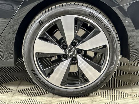 Used 2025 Audi A5 2.0T Premium w/ Convenience Package image 25