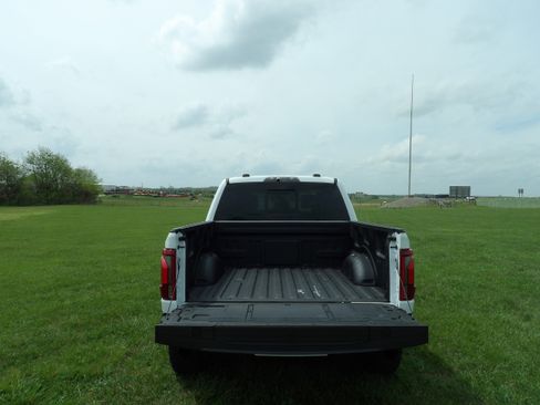 Used 2025 Ford F150 Raptor AWD/4WD image 9