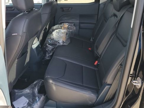 New 2026 Ford Maverick Lariat w/ Black Appearance Package image 7