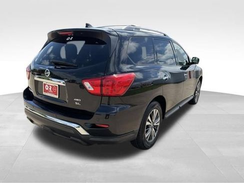 Used 2019 Nissan Pathfinder SL AWD/4WD image 9