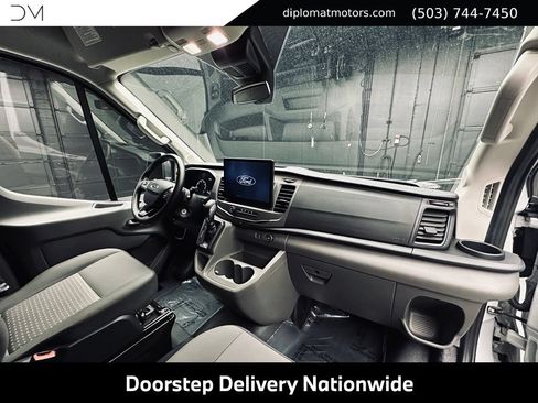 Used 2022 Ford Transit 350 XLT RWD image 18