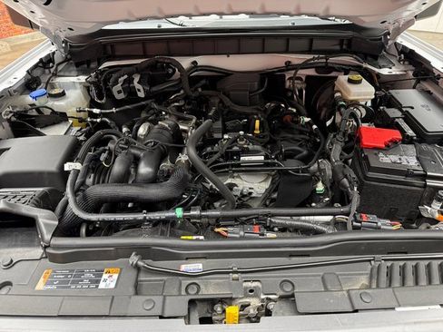 Used 2023 Ford Bronco Badlands image 31