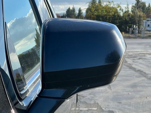 Used 2024 Chevrolet Tahoe LT image 53