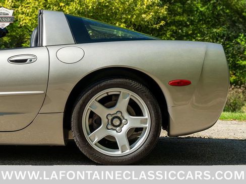 Used 1999 Chevrolet Corvette Coupe RWD image 70