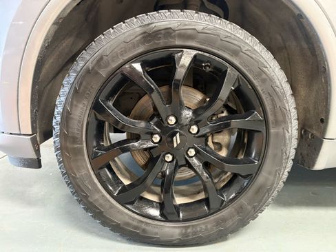 Used 2020 Dodge Durango SXT AWD/4WD image 11