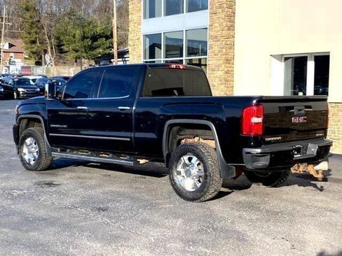 Used 2015 GMC Sierra 3500 Denali w/ Duramax Plus Package image 3