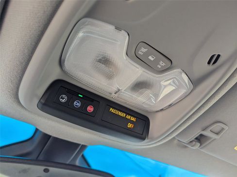 Used 2023 Chevrolet Bolt LT w/ Infotainment Package image 25