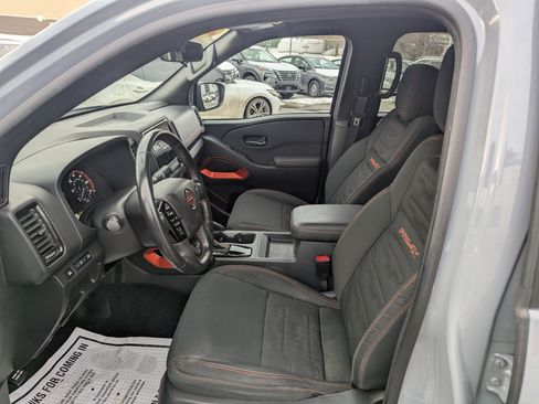 Used 2024 Nissan Frontier PRO-4X w/ Technology Package image 13