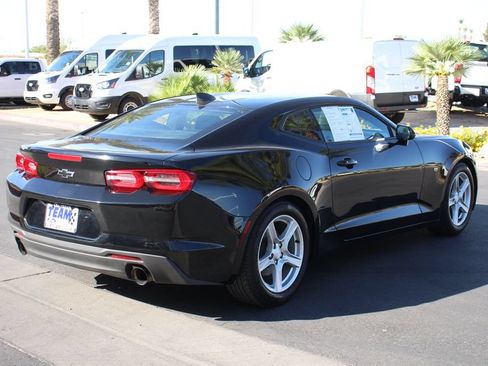 Used 2019 Chevrolet Camaro LT RWD image 8