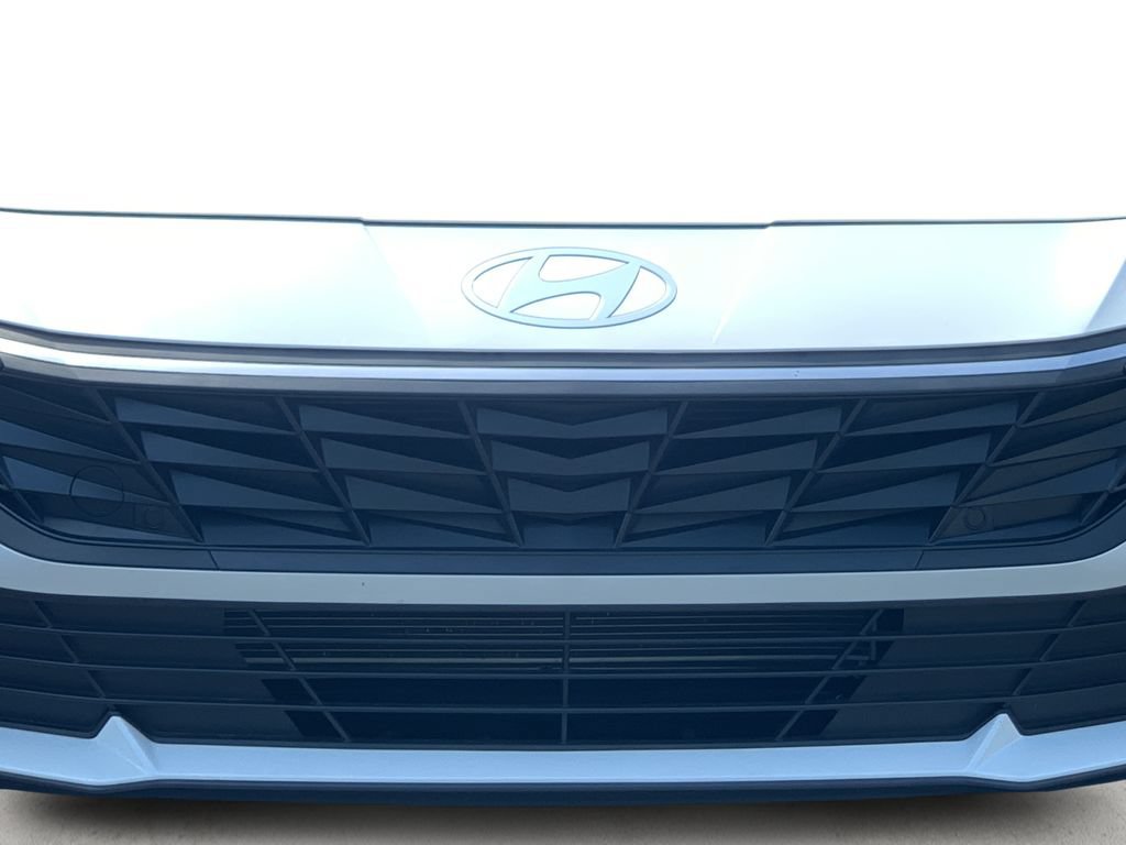 Certified 2026 Hyundai Elantra SE w/ Cargo Package FWD image 42