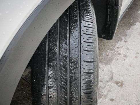 Used 2025 Honda HR-V Sport image 12