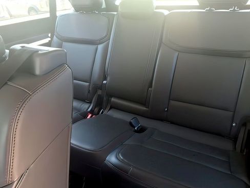 Used 2025 Ford Expedition Max Active RWD image 22