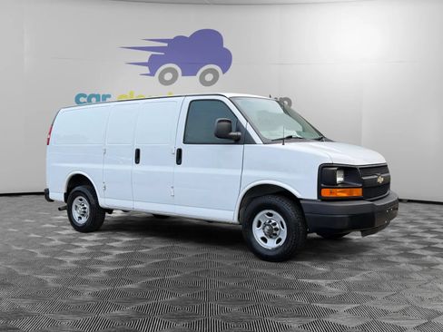 Used 2015 Chevrolet Express 2500 RWD image 7