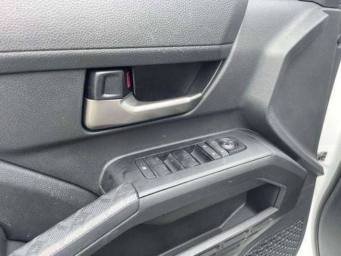Used 2024 Toyota Tacoma SR5 AWD/4WD image 18