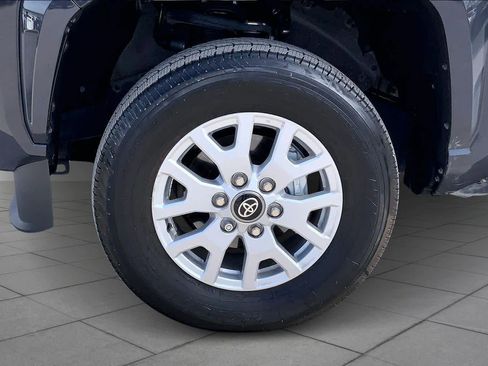 Used 2025 Toyota Tacoma SR5 image 11