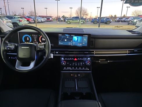 Used 2025 Hyundai Santa Fe XRT image 13