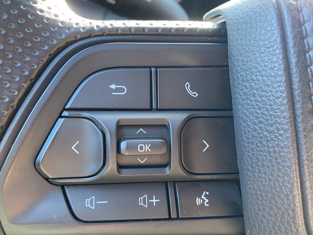 Used 2025 Toyota Tacoma SR5 RWD image 26