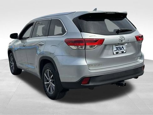 Used 2017 Toyota Highlander AWD V6 image 24
