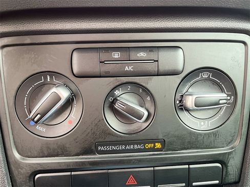 Used 2017 Volkswagen Beetle 1.8T S image 15