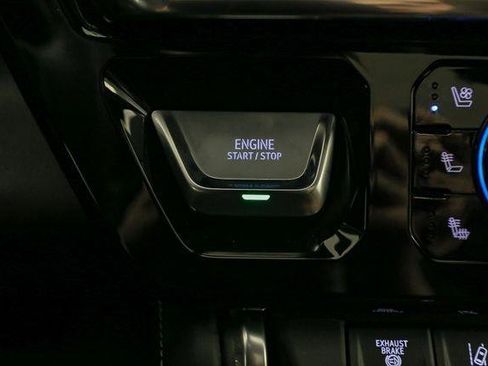 Used 2024 GMC Sierra 2500 Denali Ultimate image 38