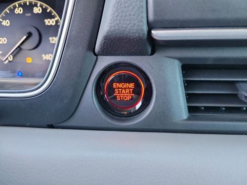 Used 2025 Honda Pilot EX-L image 31